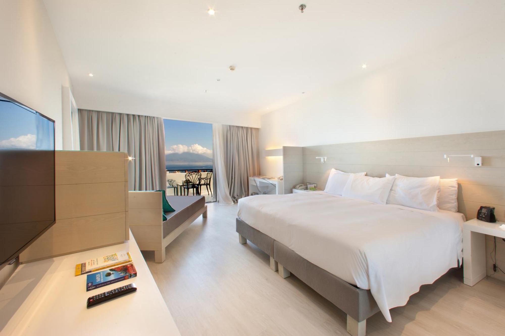 Hilton Sorrento Palace Bagian luar foto